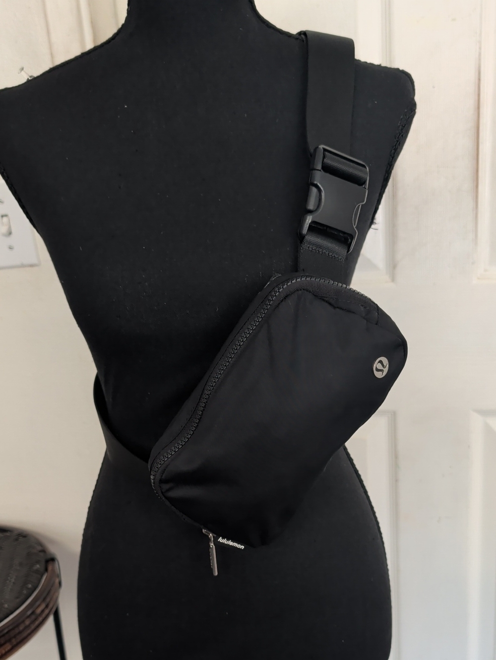 Lululemon Everywhere Belt Bag